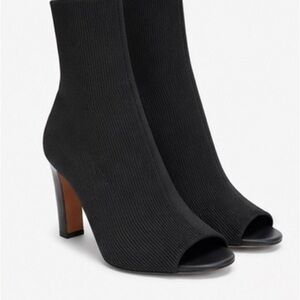NWOT Vince Black Knit Peep Toe Ankle Booties Women’s Size 10M EU 40 Heels